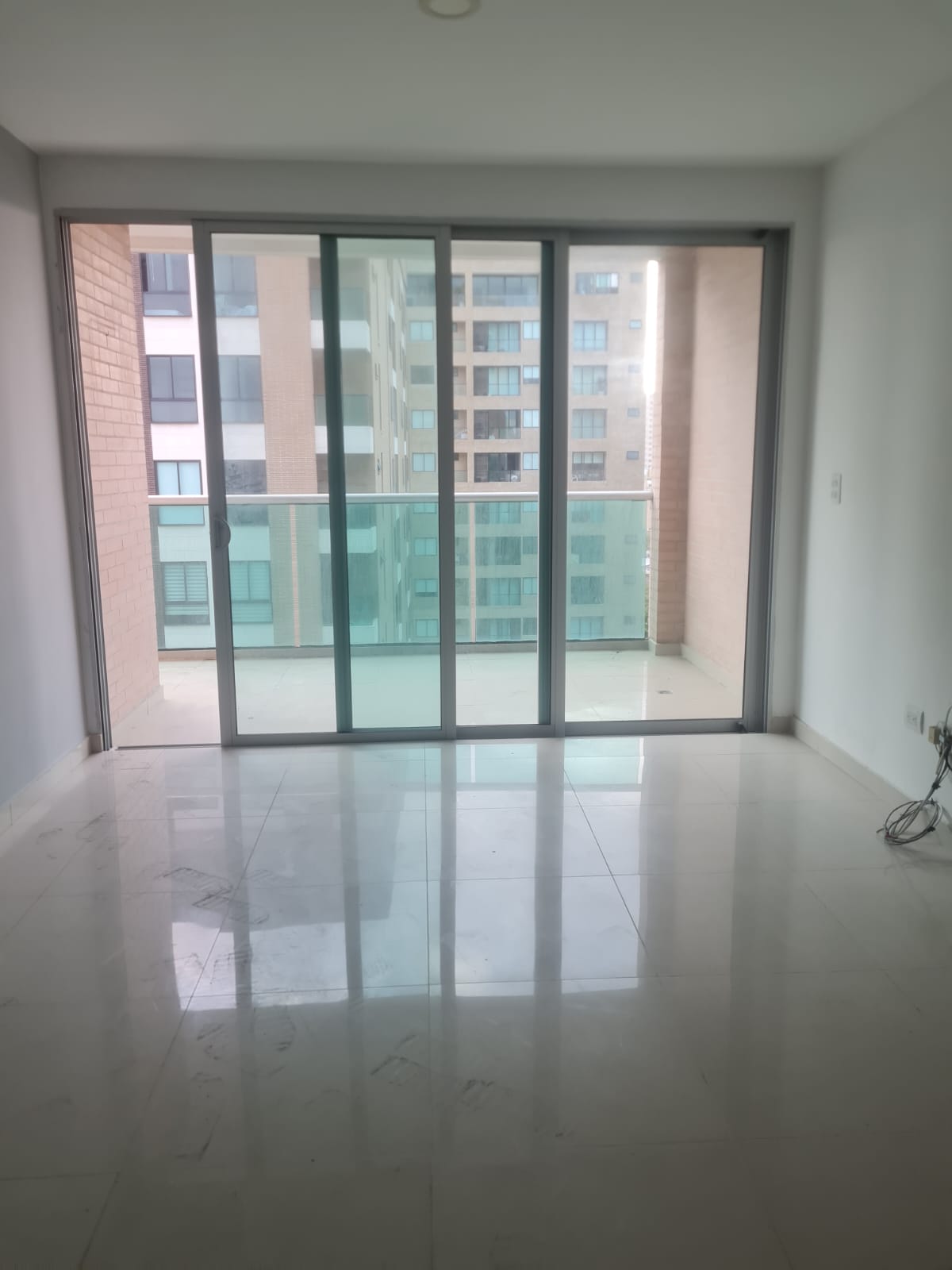 93.2 M2 1.8% MV Barranquilla Suitable Unit Bristol Poblado Neighborhood