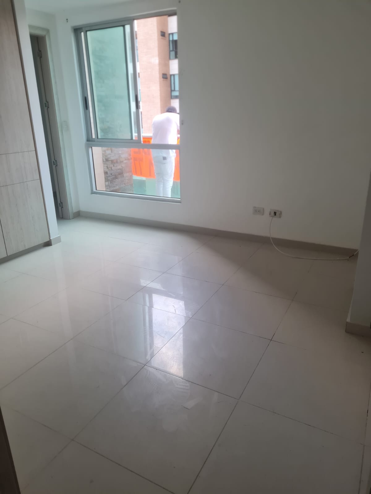 93.2 M2 1.8% MV Barranquilla Suitable Unit Bristol Poblado Neighborhood