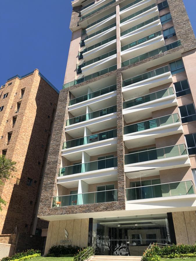 93.2 M2 1.8% MV Barranquilla Suitable Unit Bristol Poblado Neighborhood