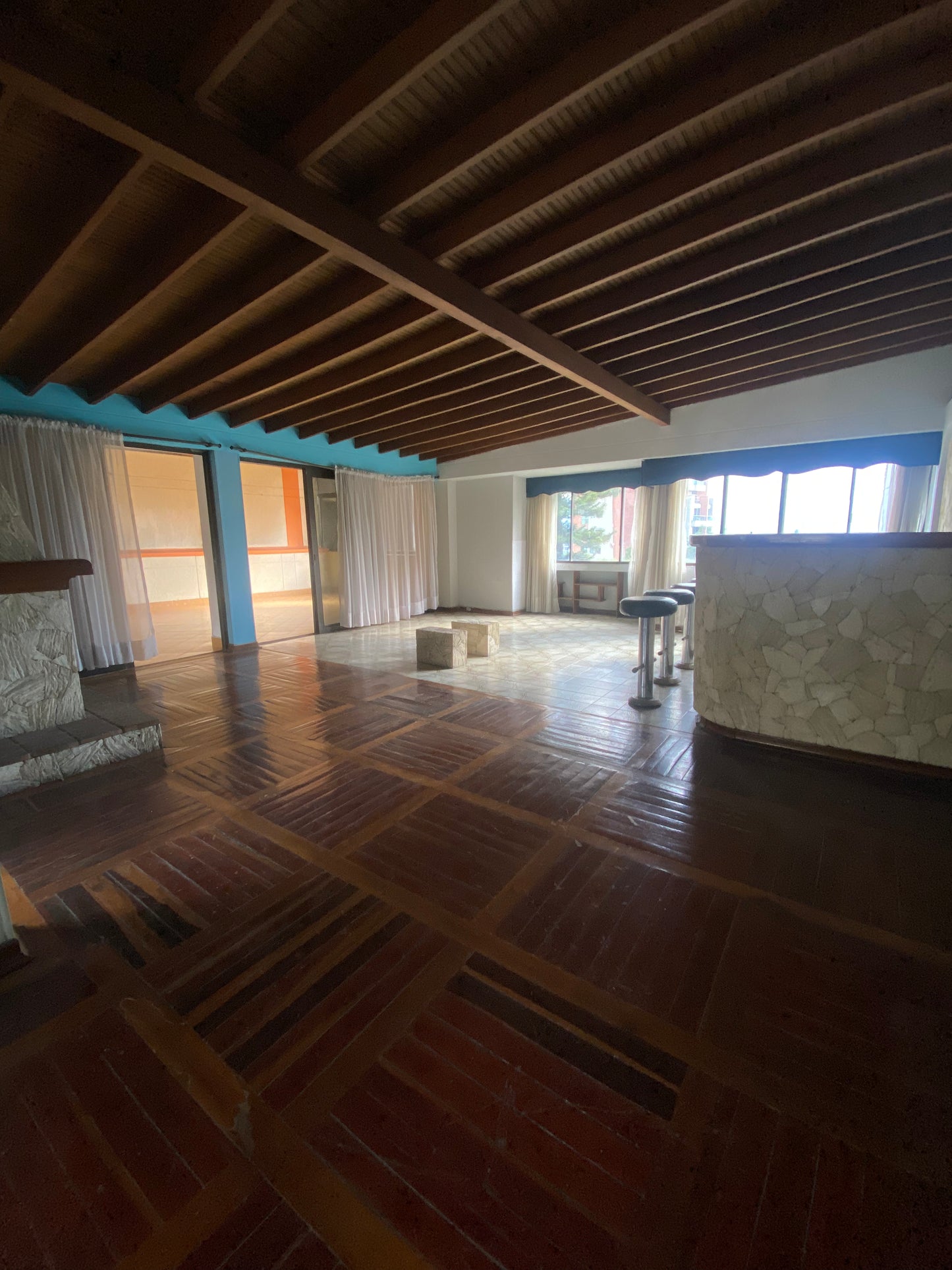 198 M2 1.8% MV Medellín PentHouse Poblado